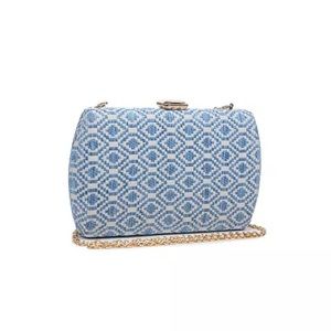 Sweet and stylish Urban Expressions Nashville clutch NWOT, with detachable strap